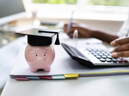 Online Scholarship Database