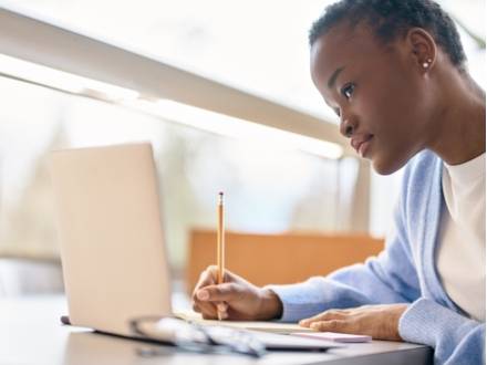 Scholarship Website For College Students